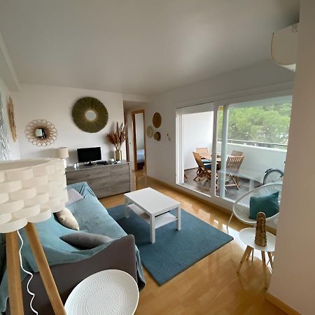 Superbe Appartement Renove, Residence Avec Piscine Roses Kültér fotó